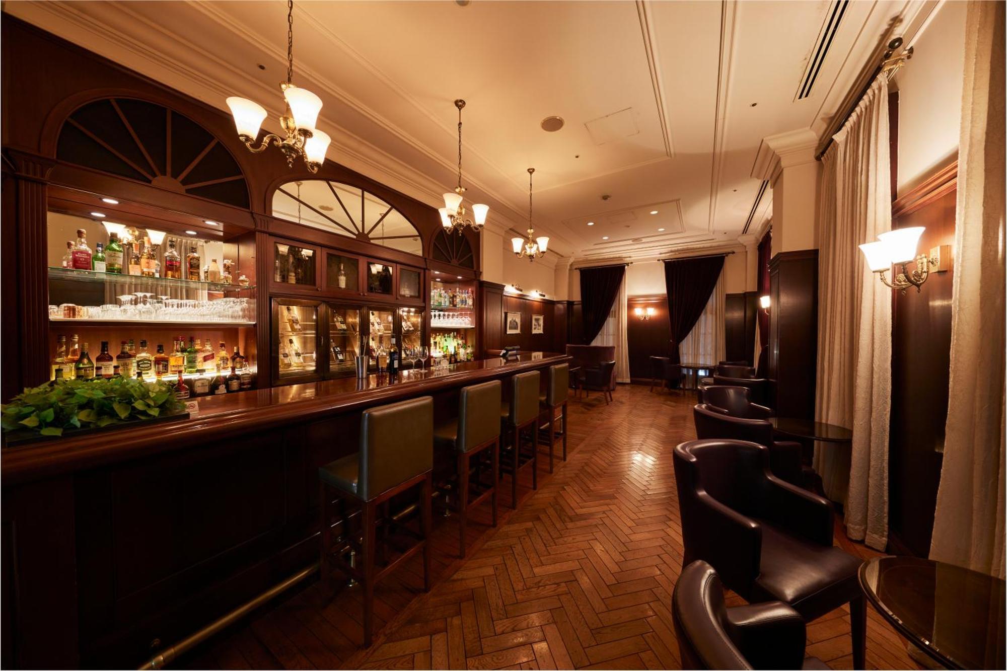 Watermark Hotel Nagasaki Huis Ten Bosch Sasebo Buitenkant foto The bar at the New York Palace