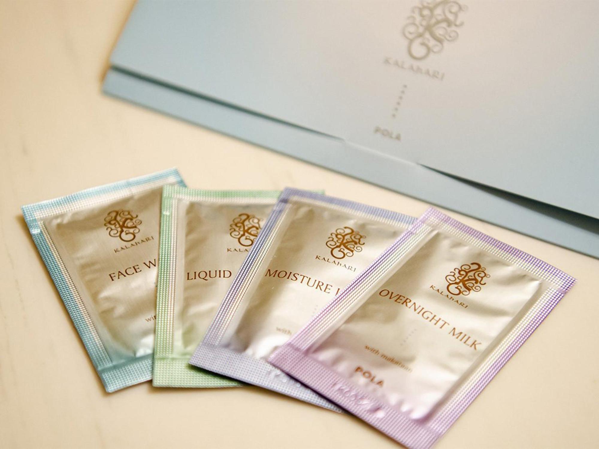 Watermark Hotel Nagasaki Huis Ten Bosch Sasebo Buitenkant foto A selection of the four flavours of the tea