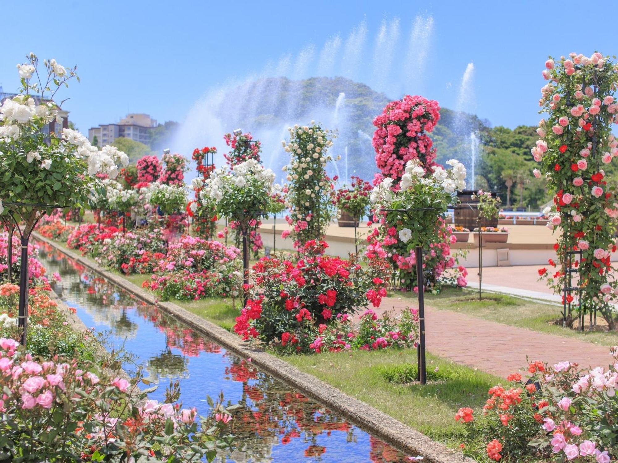 Watermark Hotel Nagasaki Huis Ten Bosch Sasebo Buitenkant foto The International Rose Test Garden